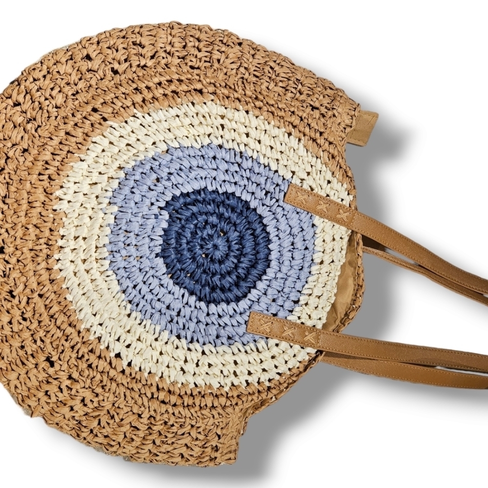 Straw handbag